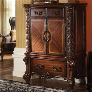 Vendome Chest