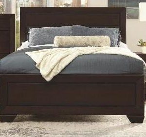 Fenbrook Dark Cocoa Queen Bed